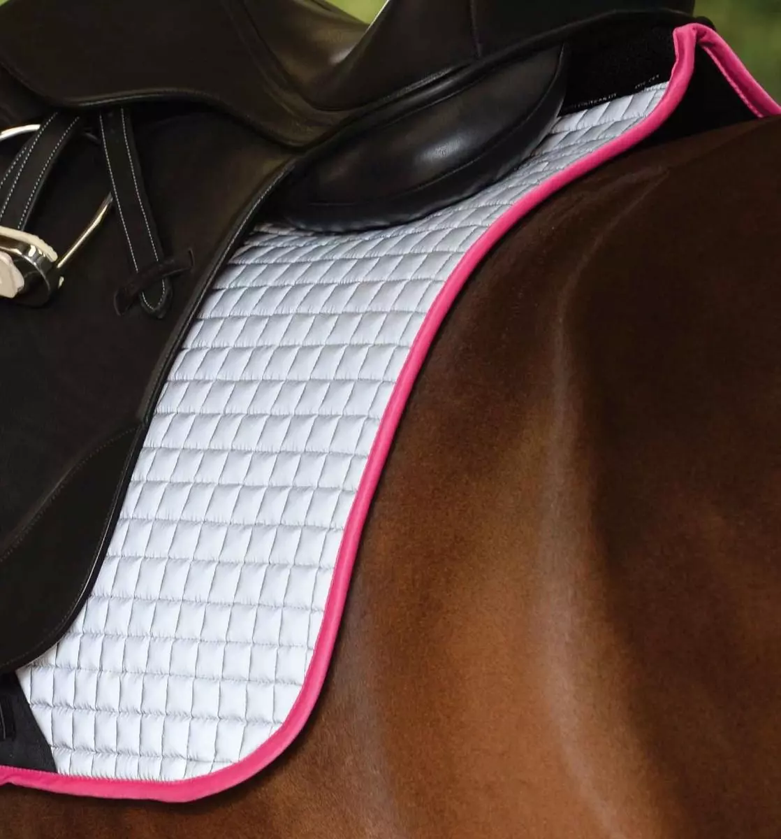 Weatherbeeta Reflective Prime All Purpose Saddle Pad 4 Weatherbeeta Reflective Prime All Purpose Saddle Pad - Image 2