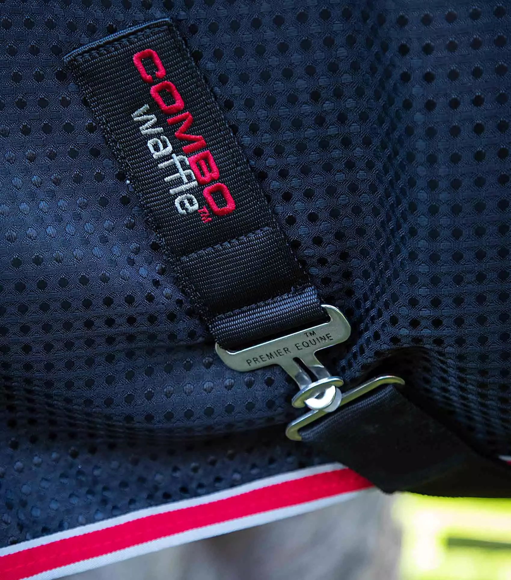 Premier Equine Combo Buster Waffle Horse Cooler Rug 7 Premier Equine Combo Buster Waffle Horse Cooler Rug - Image 5