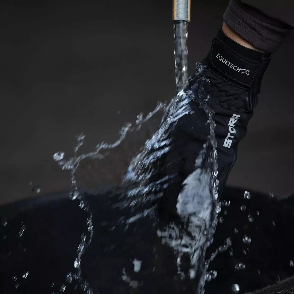 Equetech Childrens Storm Waterproof Riding Gloves 5 Equetech Childrens Storm Waterproof Riding Gloves - Image 3