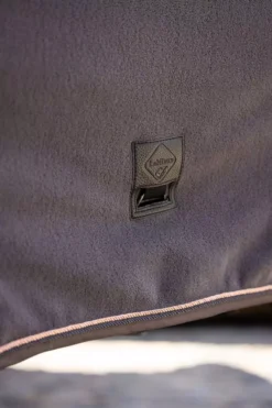 LeMieux Fleece Rug -Exquisite Equestrian Equipment Store it03579 lifestyle luxefleecerug graphite 4 1 jpg