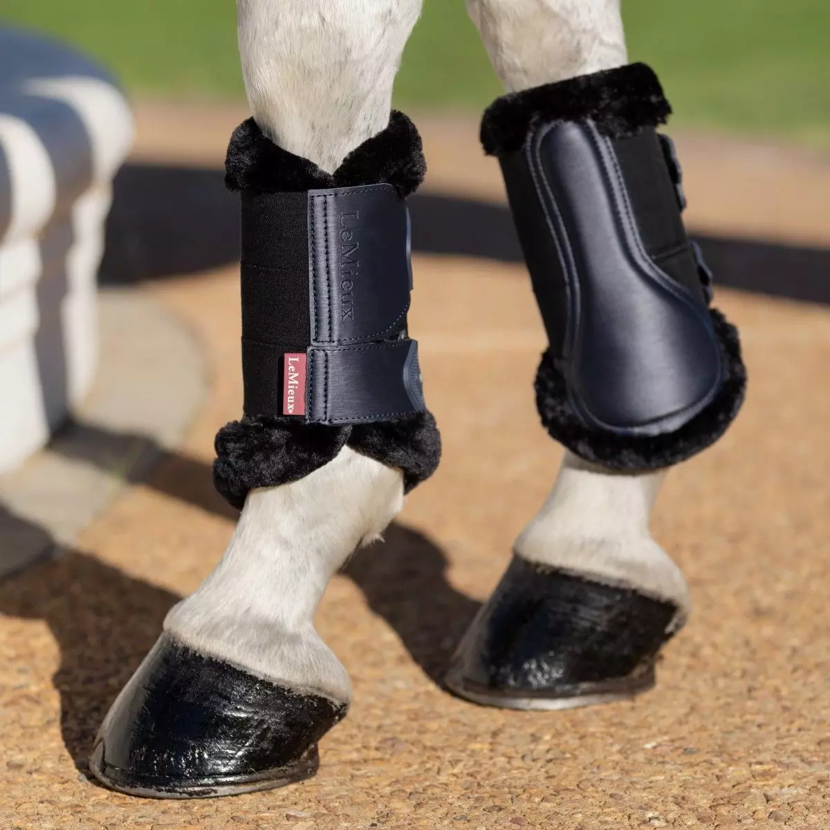 LeMieux Fleece Edge Mesh Brushing Boot 9 LeMieux Fleece Edge Mesh Brushing Boot - Image 7